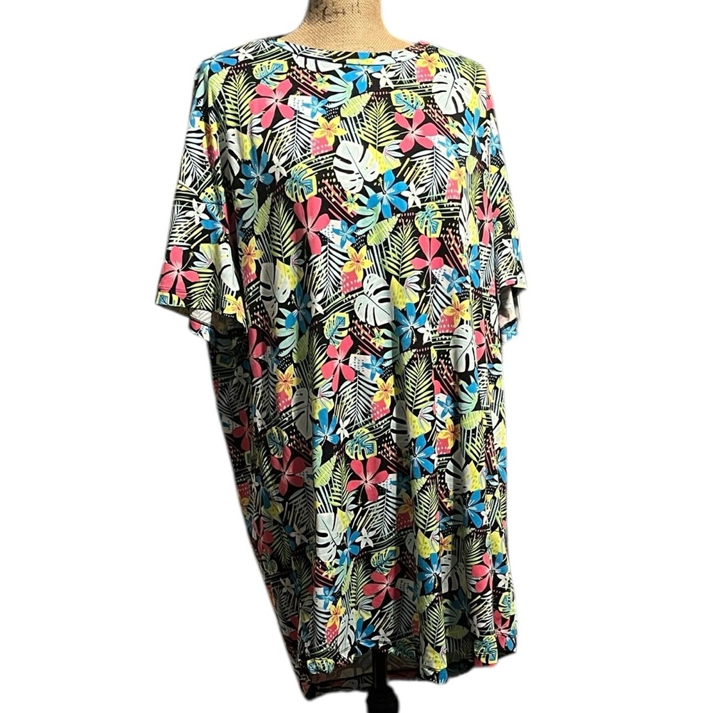 Secret Treasures Super Soft Tropical Print Sleep Shirt with Pockets